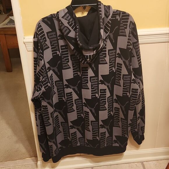 Puma Men's Gray & Black Logo Printed Pullover Hoodie Size XL - Picture 8 of 10